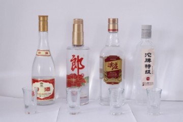 谁是光瓶酒“性价比之王”？春节口粮酒“四大天王”测评PK